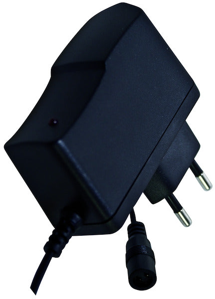 Alimentatore Switc 12Vdc 2A (24W) CON 2 CONNETTORI 5.5X2.1/5,5x2,5mm. CON ERP Alimentatore Switc 12Vdc 2A (24W) CON 2 CONNETTORI 5.5X2.1/5,5x2,5mm. CON ERP